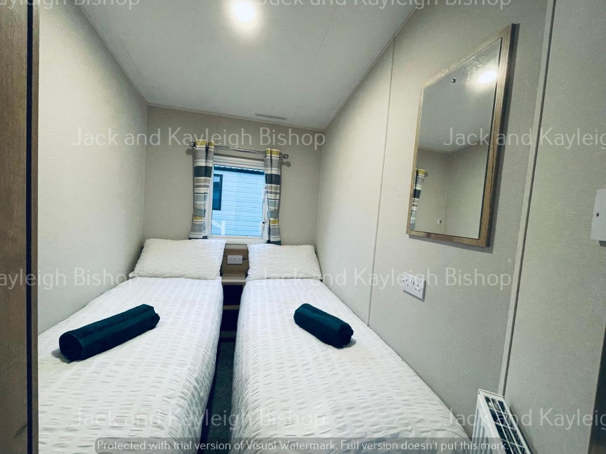 New Quay 3-Bedroom Holiday Home With Valley Views מראה חיצוני תמונה